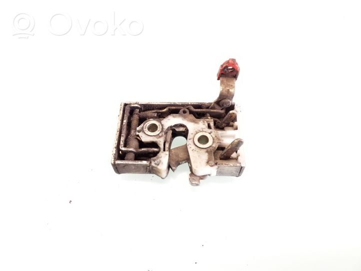 Audi 80 90 B2 Etuoven lukko 813837016B