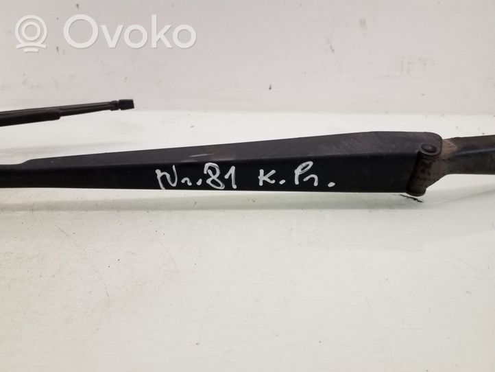 Opel Zafira A Front wiper blade arm 