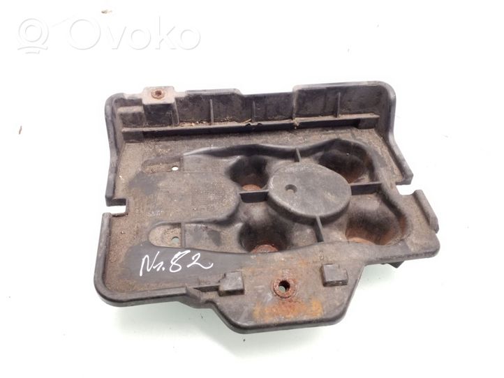 Seat Leon (1M) Battery tray 1J0915333A