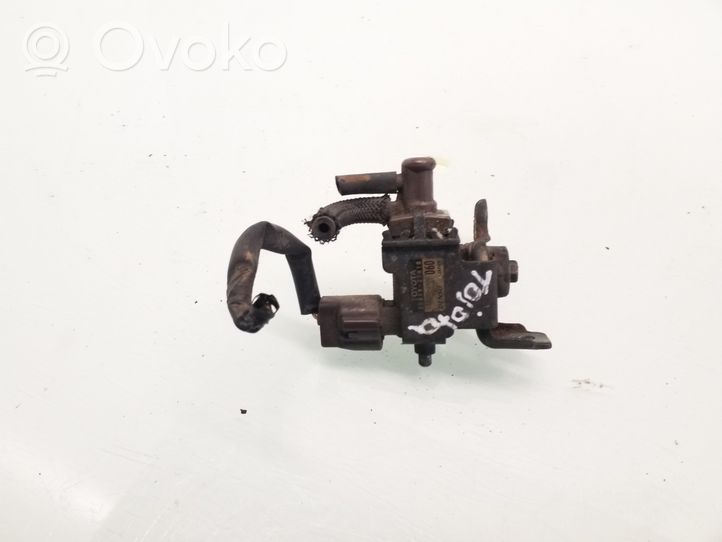 Toyota Avensis T220 Turboahtimen magneettiventtiili 2581927010