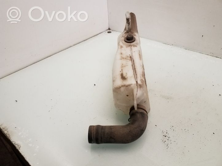 Mitsubishi Pajero Réservoir de liquide lave-glace 860141200