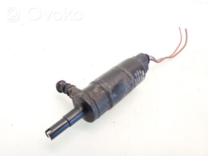 Audi A4 S4 B6 8E 8H Pompe de lave-glace de pare-brise 3B7955681