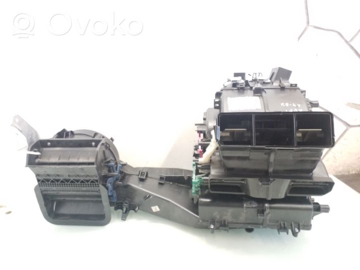 Audi A4 S4 B7 8E 8H Salono oro mazgo plastikinis korpusas 