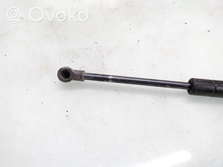 Mitsubishi L200 Jambe de force de hayon 23955