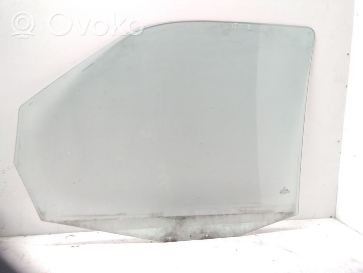 Mercedes-Benz Vito Viano W638 Front door window glass four-door 43R000981