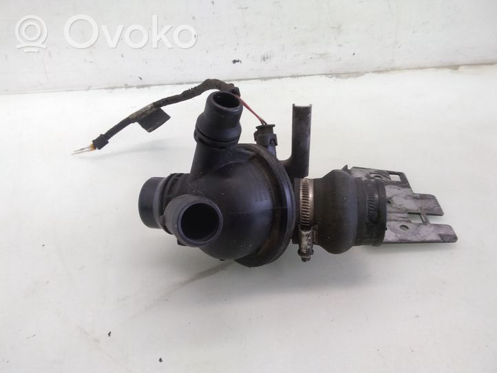 BMW 5 F10 F11 Termostat / Obudowa termostatu 760115901