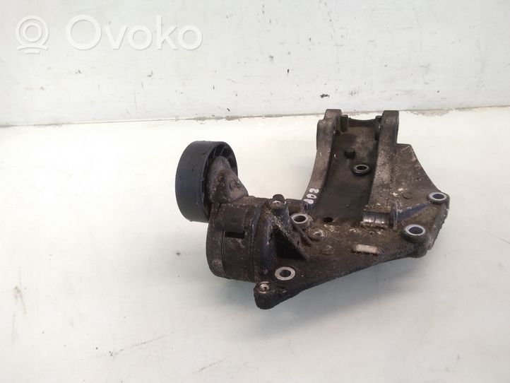 Volvo V50 Support de générateur / alternateur 9650034280