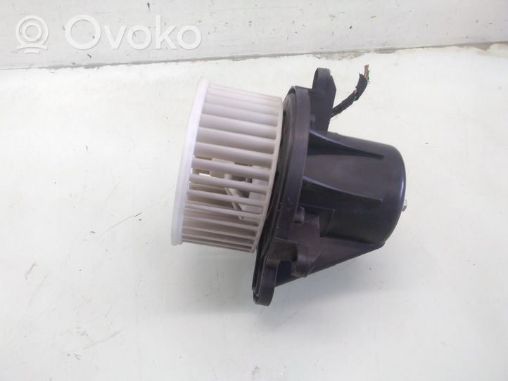 Volvo XC90 Pečiuko ventiliatorius/ putikas 983469U