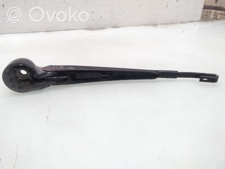 Audi A4 S4 B5 8D Rear wiper blade arm 