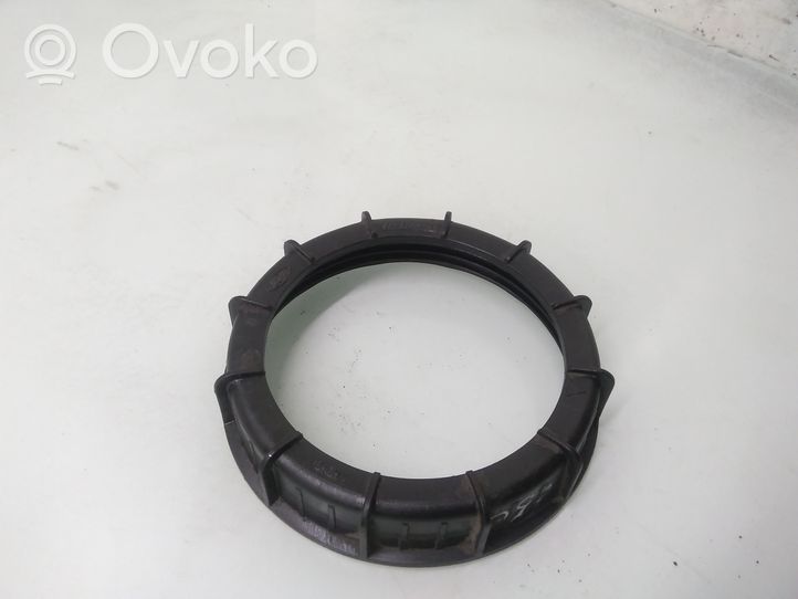 Volvo V50 Bague de verrouillage pour réservoir de carburant 2S619C385AA