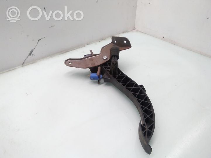 Renault Megane II Clutch pedal 725472