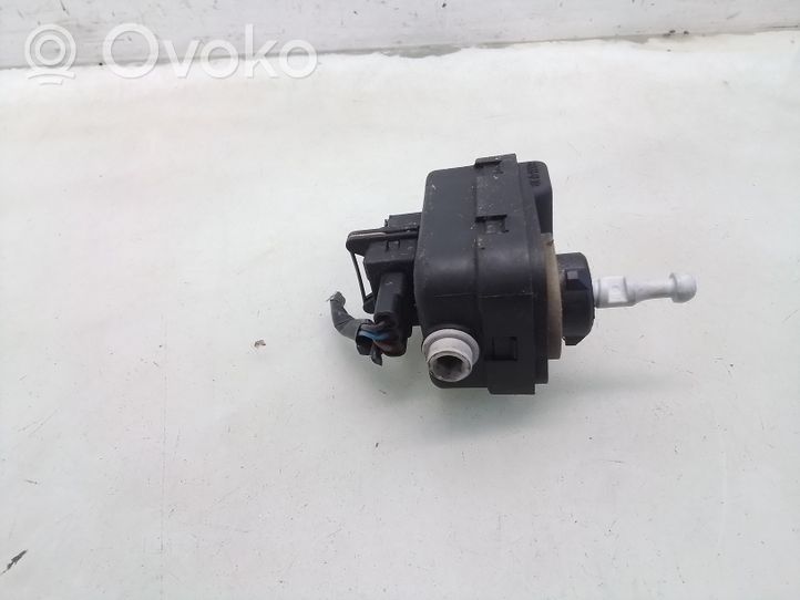 Nissan Note (E11) Headlight level adjustment motor 89028944