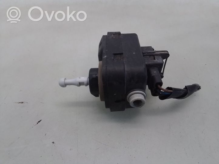 Nissan Note (E11) Headlight level adjustment motor 89038944