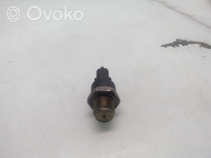 Opel Frontera B Fuel pressure sensor 0281002719