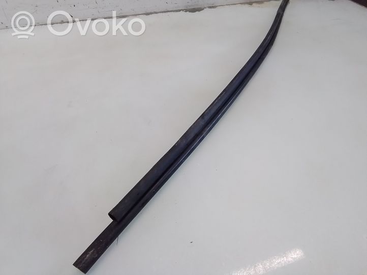 BMW 5 E39 Engine compartment rubber 