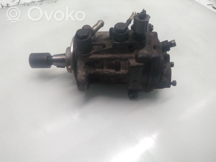 Nissan X-Trail T30 Pompe d'injection de carburant à haute pression 167008H800