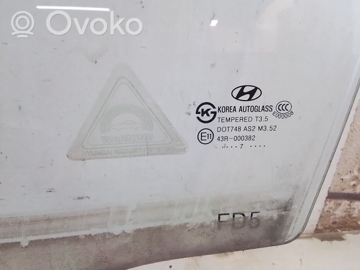 Hyundai i30 priekšējo durvju stikls (četrdurvju mašīnai) 43R000382