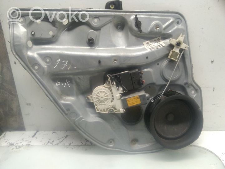 Volkswagen Bora Rear door window regulator with motor 1J5839755A