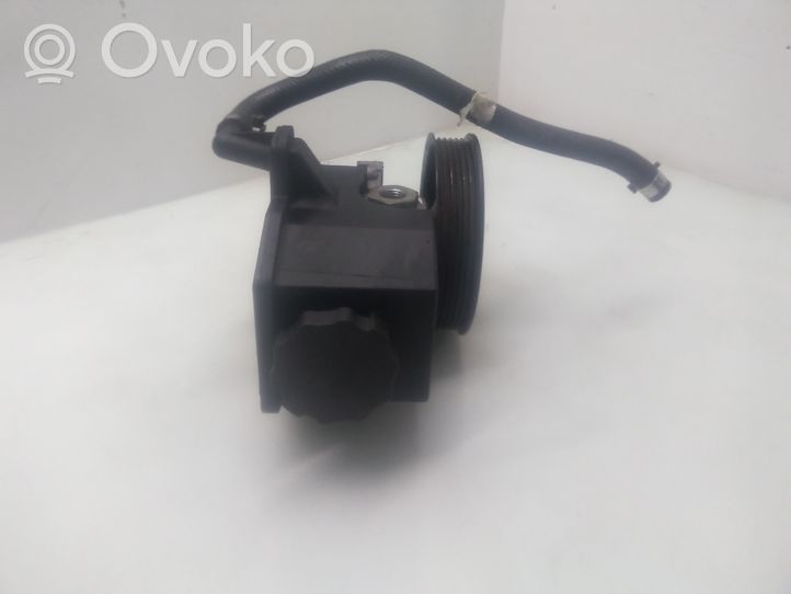 Mercedes-Benz ML W163 Power steering pump 0024667901