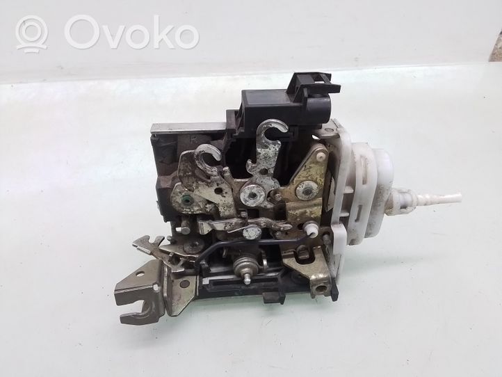 Audi A4 S4 B5 8D Zamek drzwi przednich 8D1837016F