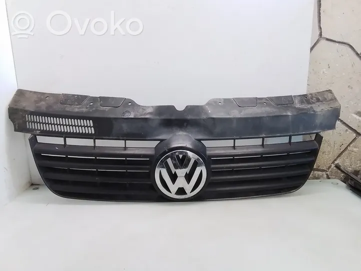 Volkswagen Transporter - Caravelle T5 Etupuskurin ylempi jäähdytinsäleikkö 