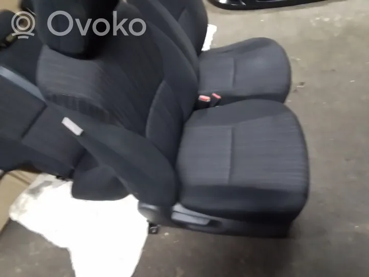 Toyota Auris 150 Fotele / Kanapa / Boczki / Komplet 