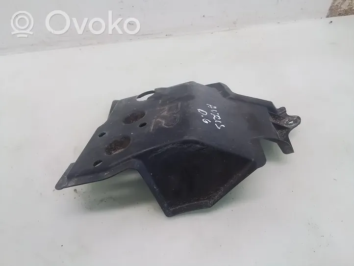 Toyota Auris 150 Osłona tylna podwozia 5762702040