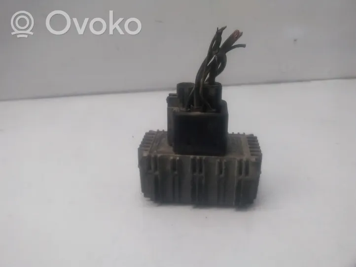 Opel Vectra C Glow plug pre-heat relay 09132691