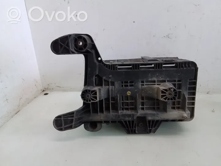 Audi A3 S3 8P Battery box tray 1K0915333B