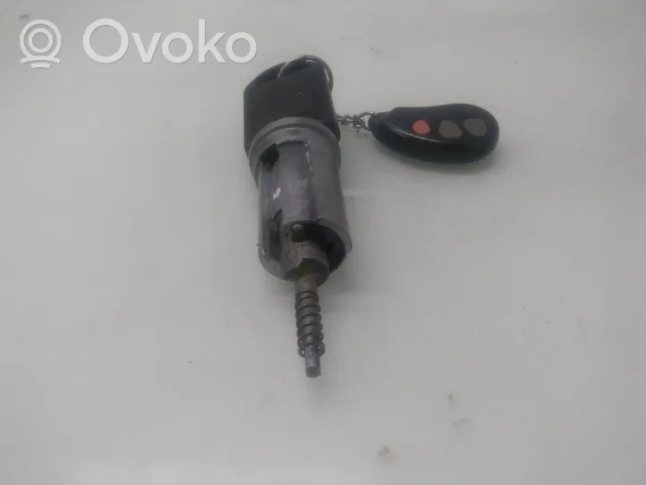 Opel Zafira A Ignition lock 13107754