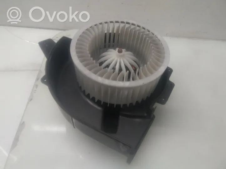 Volkswagen Polo IV 9N3 Ventola riscaldamento/ventilatore abitacolo 