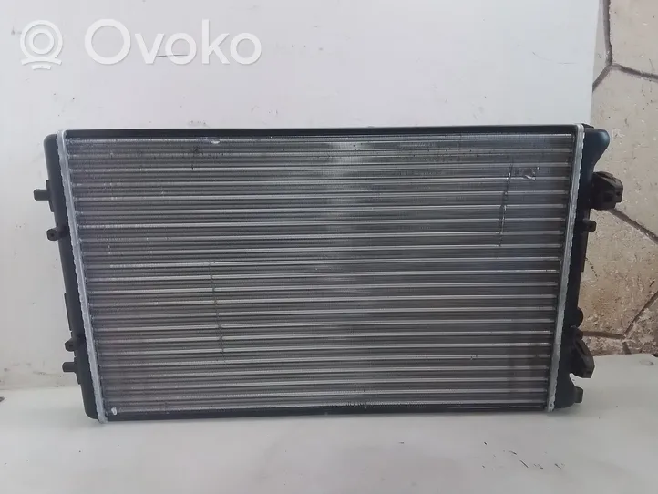 Volkswagen Golf IV Radiateur de refroidissement 652011