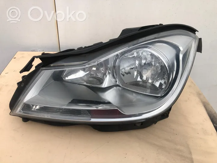 Mercedes-Benz C W204 Lampa przednia 030127060100