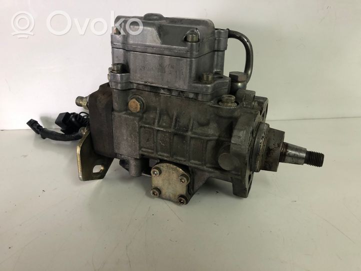 Volkswagen PASSAT B5 Polttoaineen ruiskutuksen suurpainepumppu 028130115