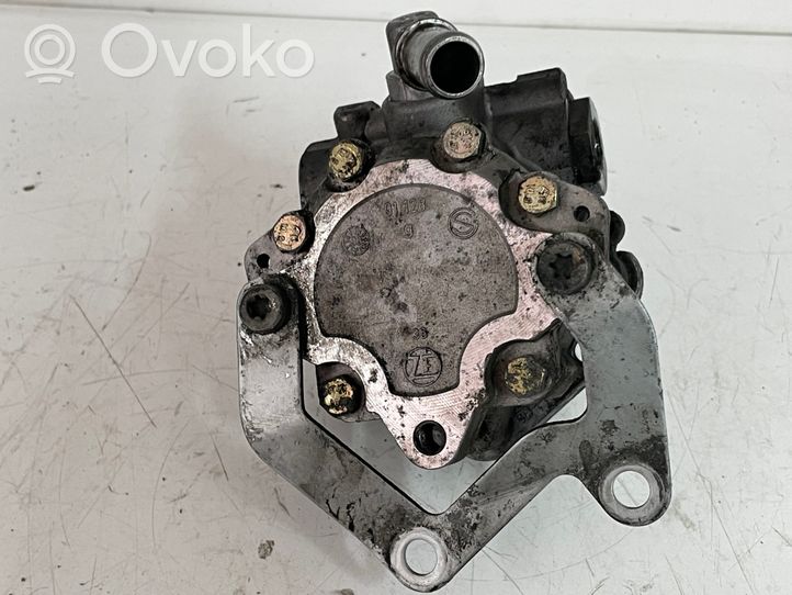 BMW 5 E39 Pompe de direction assistée 2246152