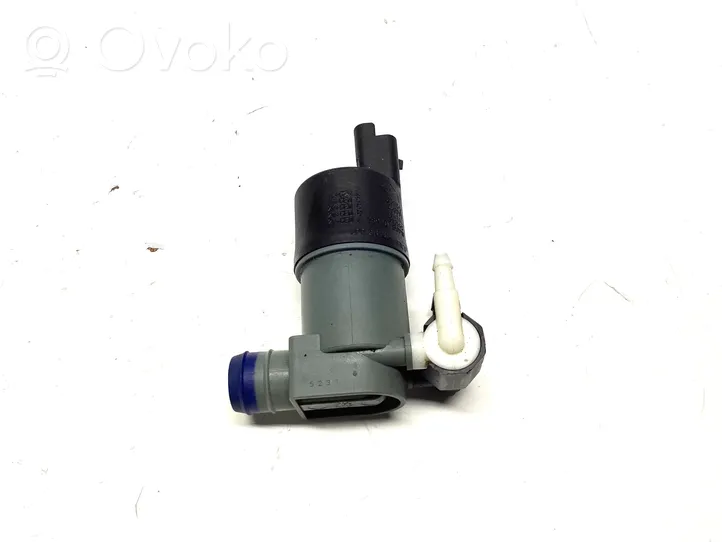 Nissan Qashqai Tuulilasi tuulilasinpesimen pumppu 681155