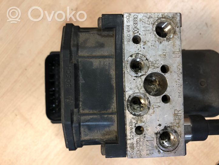 Audi A4 S4 B6 8E 8H Pompe ABS 8E0614517