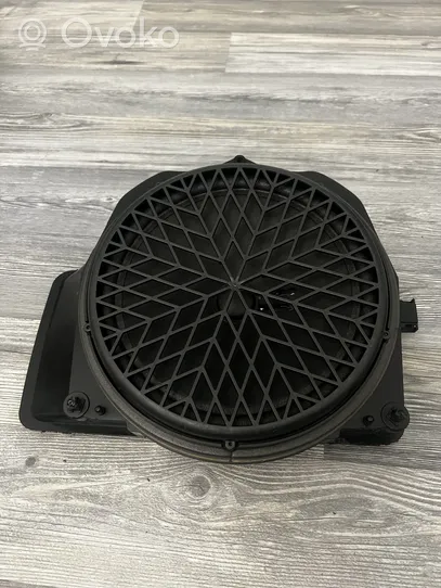 Audi A4 S4 B8 8K Subwoofer-bassokaiutin A1908013