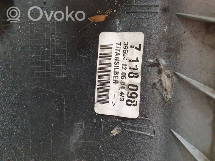 BMW 5 E60 E61 Obudowa lusterka zewnętrznego drzwi przednich 39980