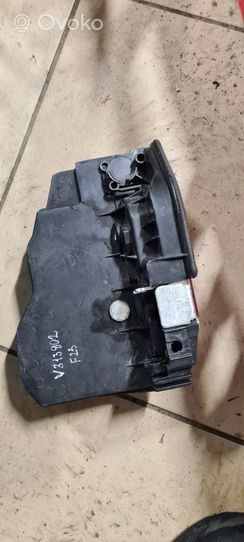 BMW 2 F22 F23 Etuoven lukko 7202145