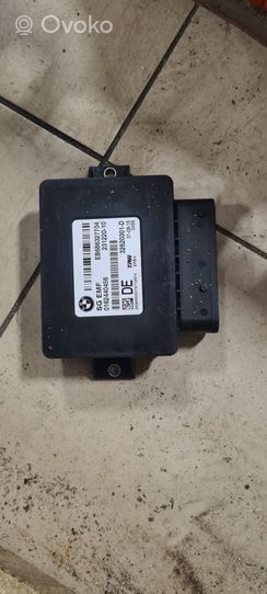 BMW X3 F25 Hand brake control module 6863277