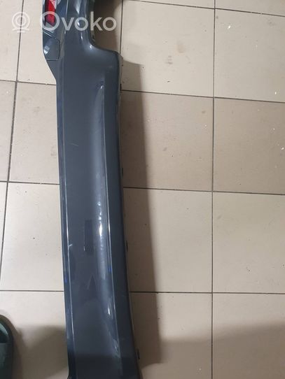 BMW 5 G30 G31 Moulure inférieure de pare-chocs arrière 8064718