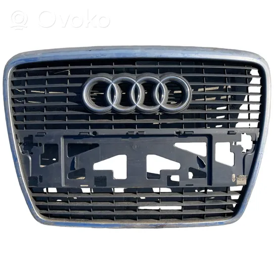 Audi A6 S6 C6 4F Верхняя решётка 4F0853651