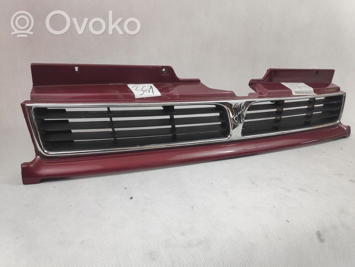 Hyundai Santamo Front bumper upper radiator grill 