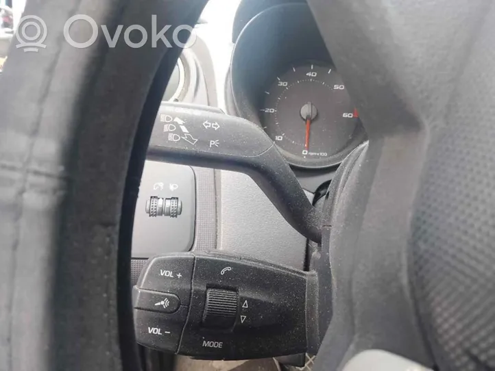 Seat Ibiza IV (6J,6P) Manetka / Przełącznik kierunkowskazów wycieraczek 