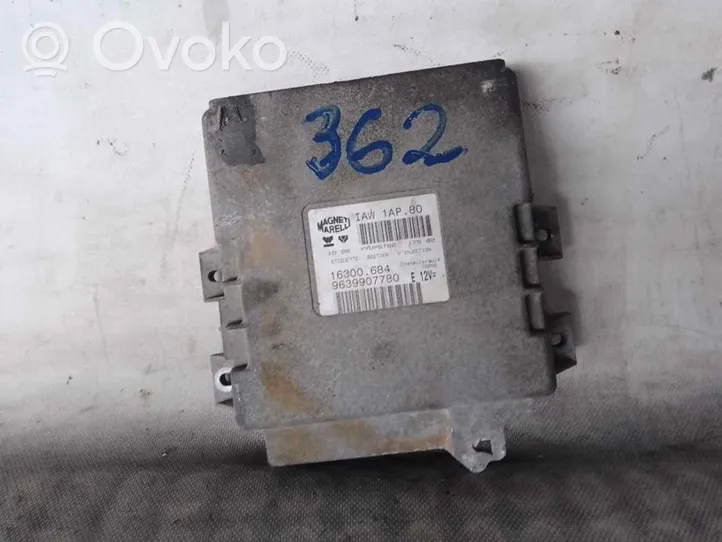 Peugeot 206+ Calculateur moteur ECU 9639907780