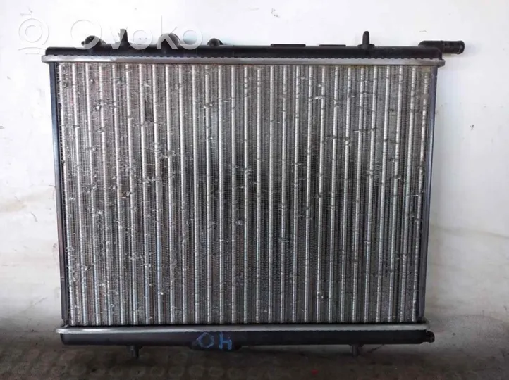 Peugeot 307 Radiateur de refroidissement 1330Y6