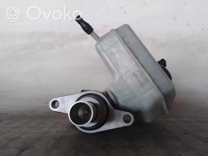 Volkswagen PASSAT Brake booster 3C1611301