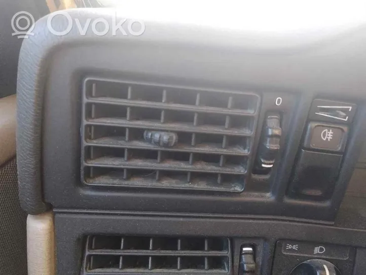 Volvo 850 Grille d'aération centrale 