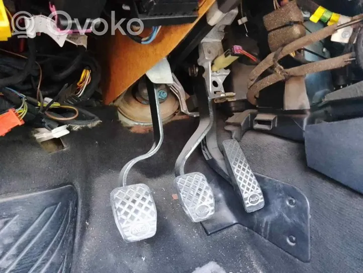 Audi 80 B1 Brake pedal 